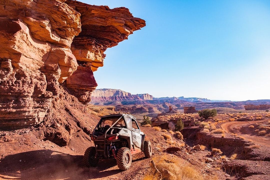 utv on desert trail