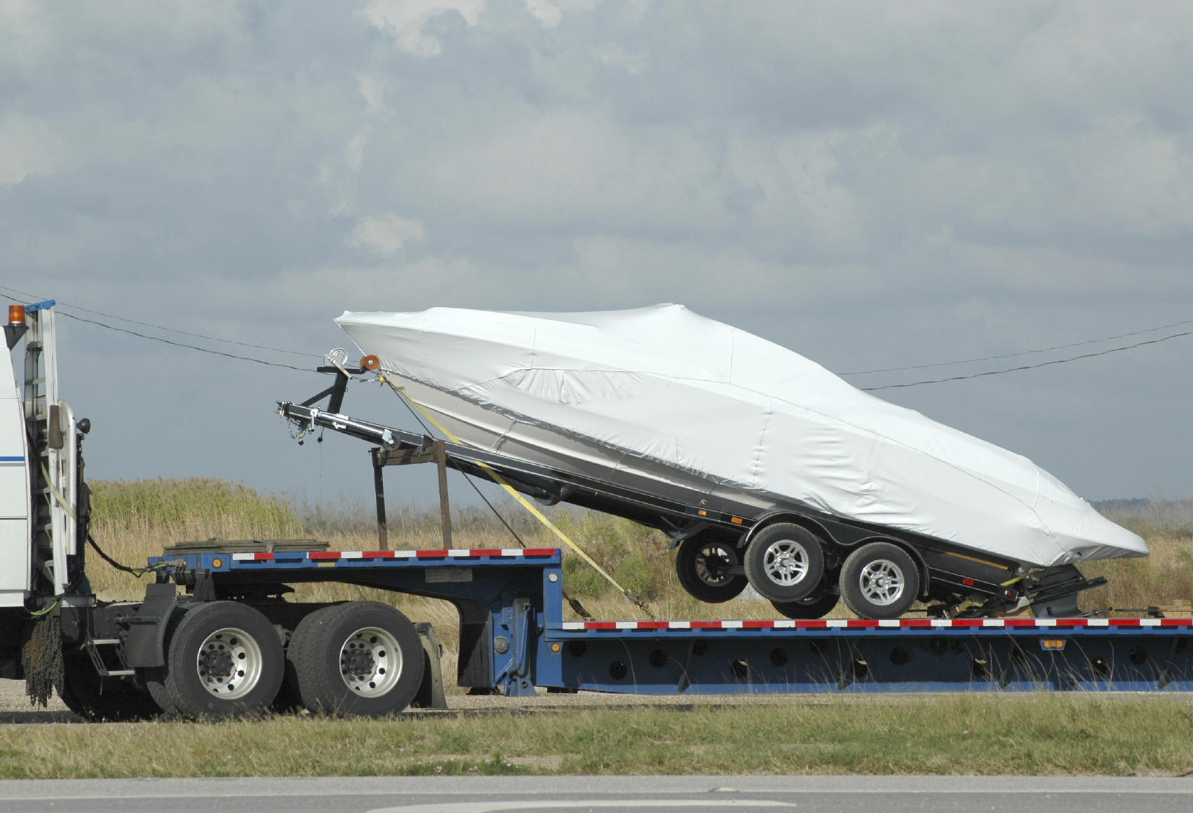 example of roll on roll off boat shipping methods
