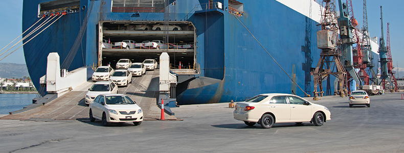 overseas car shipping RoRo vs container