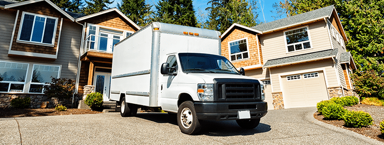Box truck picking up a large shipment from an RSA or PackageHub store