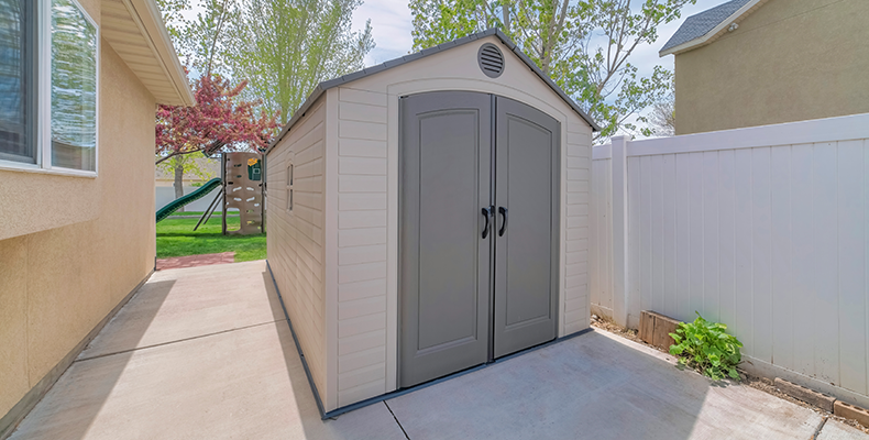 small sheds can be moved by shed movers